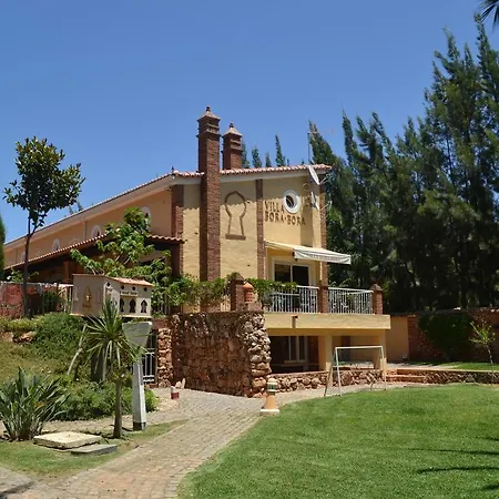 Bora-bora Country house Pera