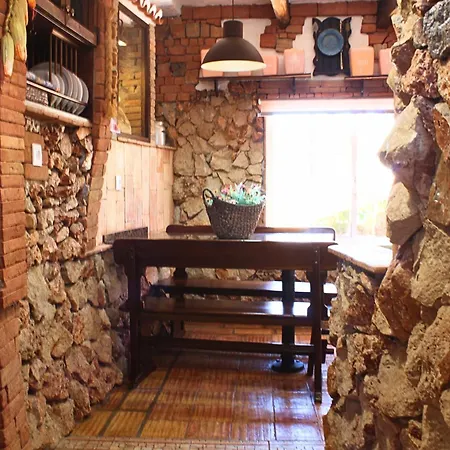 Bora-bora Country house Pera