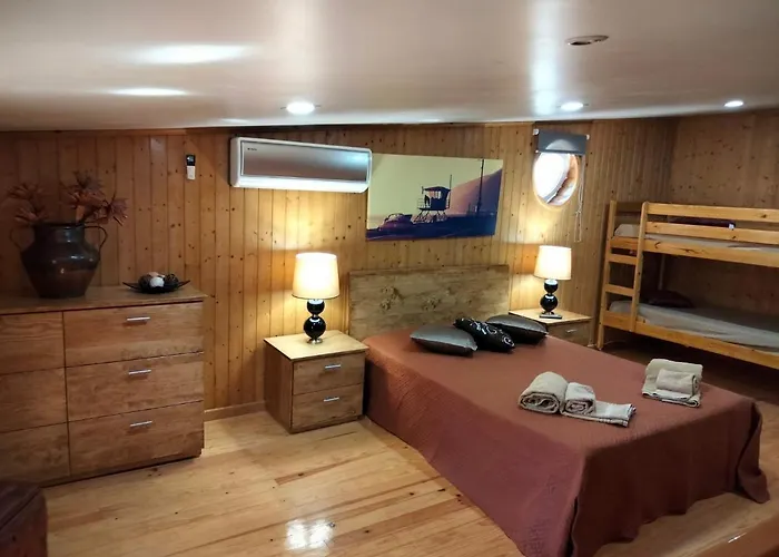 カントリーハウス Bora-bora