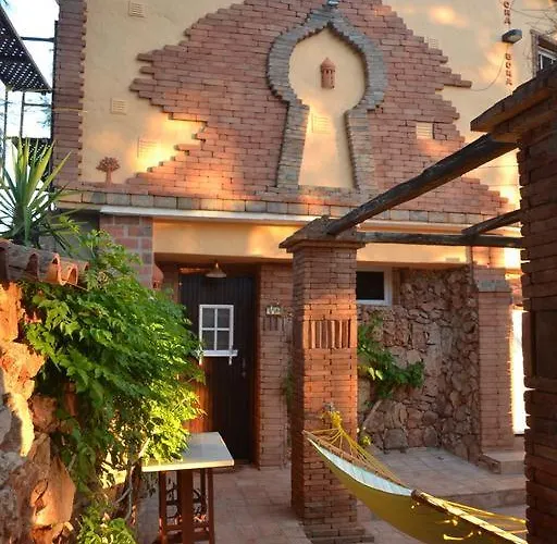 Bora-bora カントリーハウス ペラ