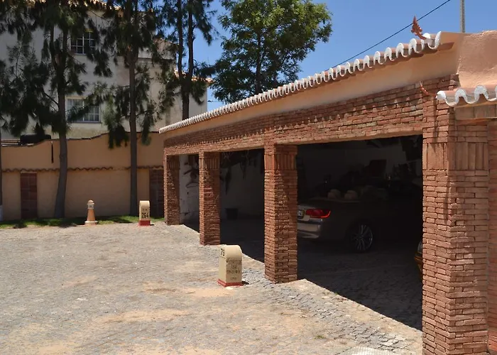 カントリーハウス Bora-bora ペラ